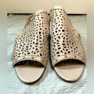 Brand New Calvin Klein Sandals NEVER WORN